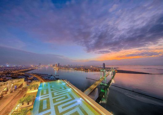 24K Golden Infinity Pool