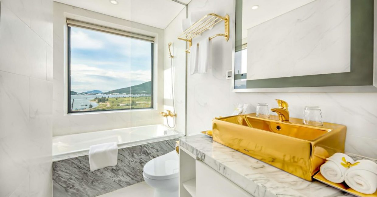 Corner Suite