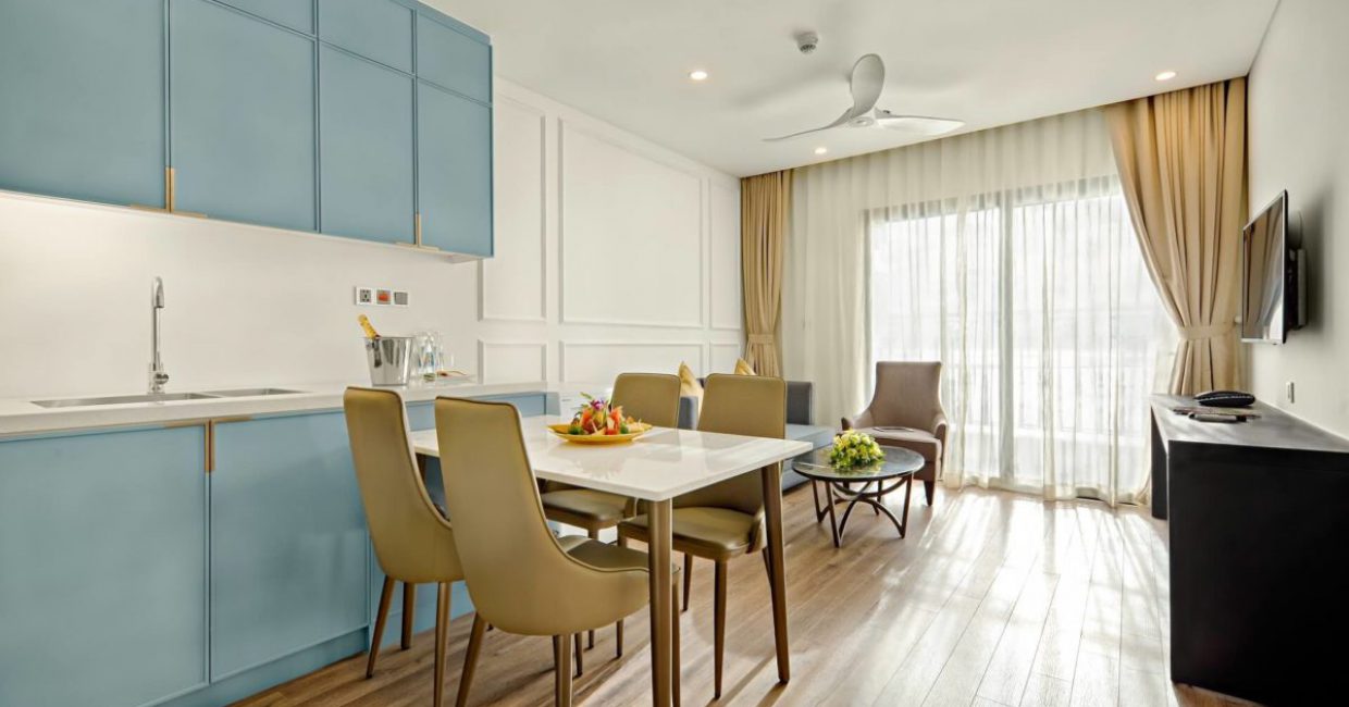 Corner Suite