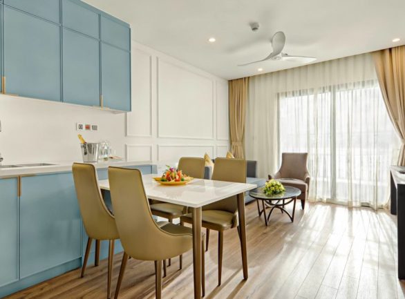 Corner Suite